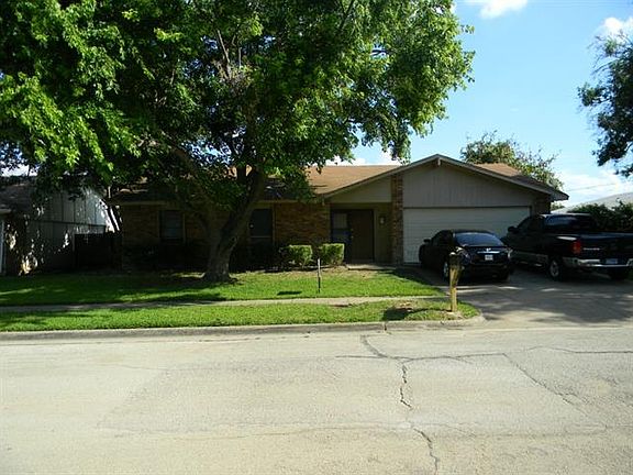 2nd image of 500 Irish Glen Dr