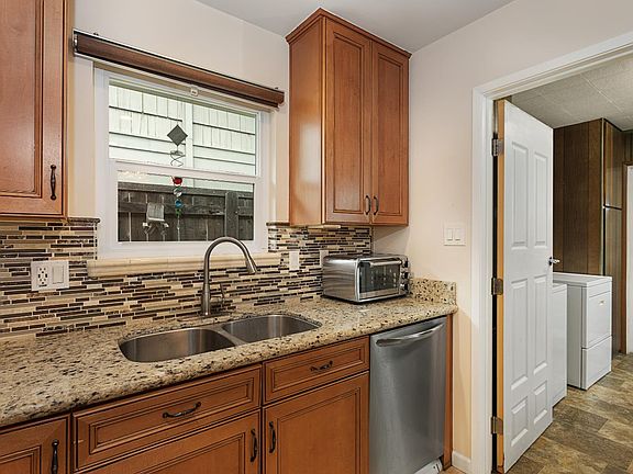 5th image of 2650 Water Tree Way