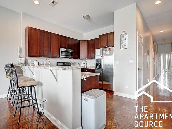 4th image of 3511 N Elston Ave #4C