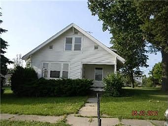 1st image of 344 E 4th St