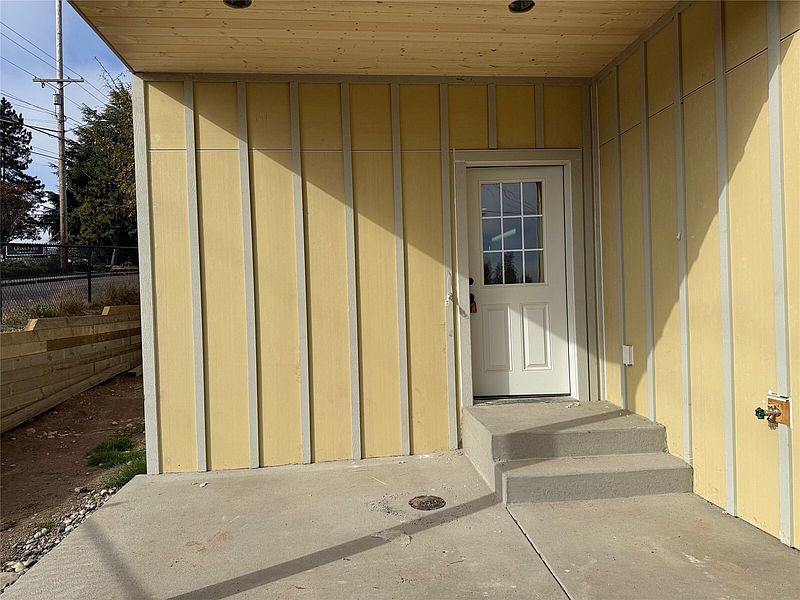 3rd image of 7414 Cascade Drive #2A