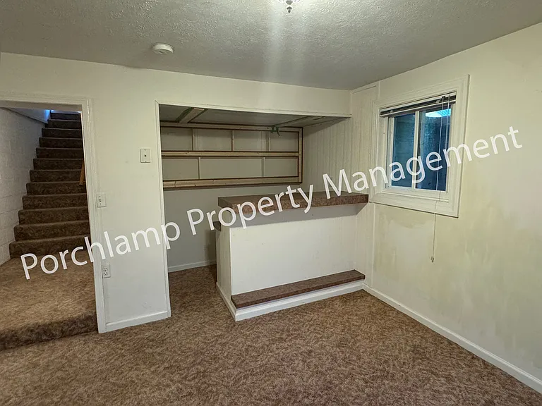 2615 Coit Ave NE — Photo 14