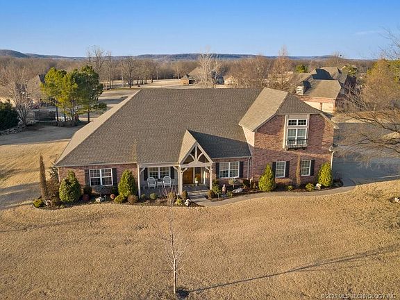 2nd image of 24130 S Meadowview Ct