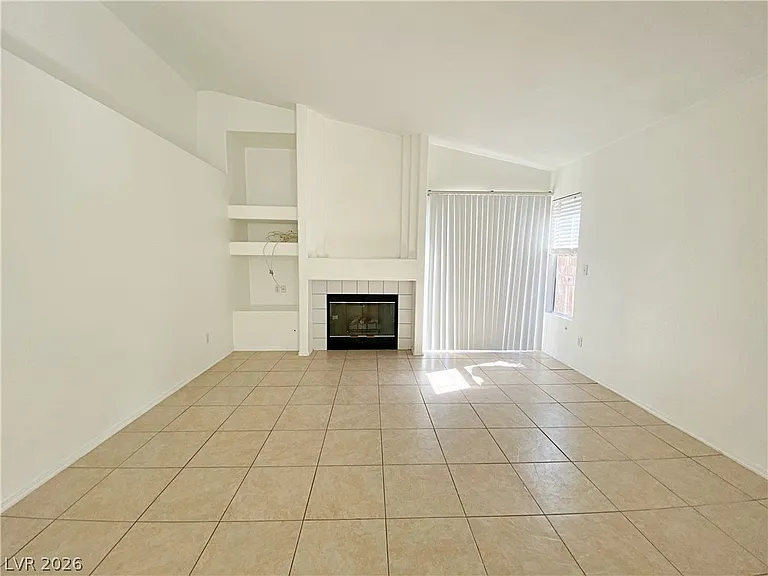 873 Prairie Grass Dr — Photo 3