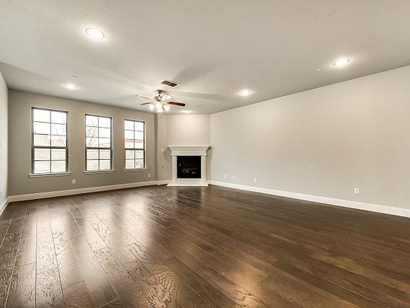 5th image of 3628 Harebell Dr
