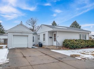 101 S 7th St, Marshalltown, IA 50158