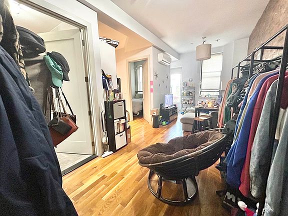 4th image of 305 Malcolm X Blvd APT 1F