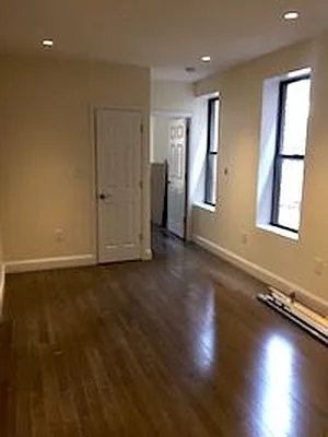 Rented by Urban Real Estate Property Group Inc | media 15