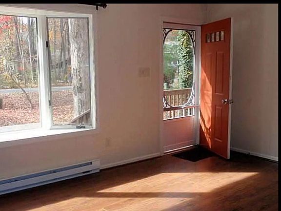 Engineered wood flooring