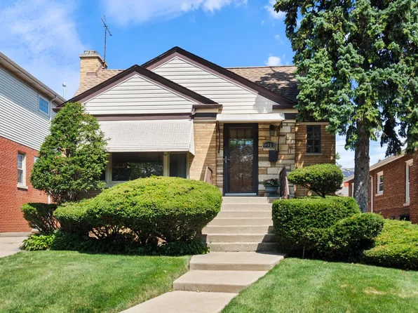 9911 S Claremont Ave, Chicago, IL 60643