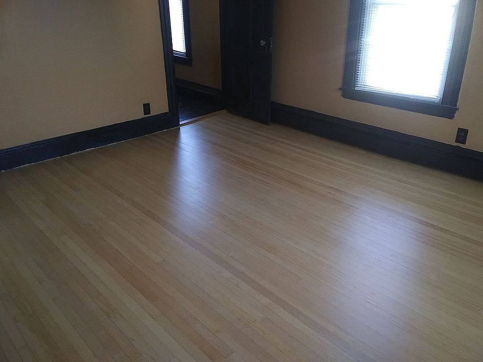 Main unit bedroom 