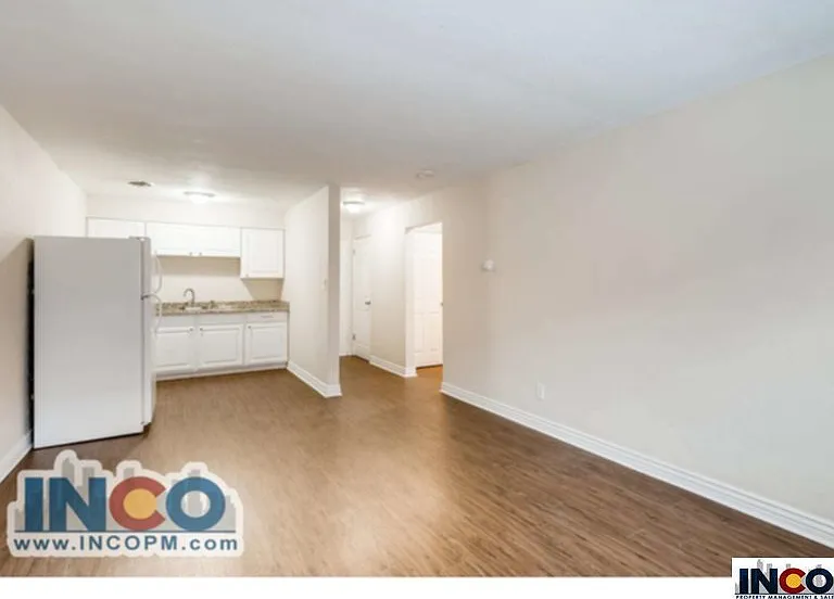 338 W Powers Ave #308 — Photo 2