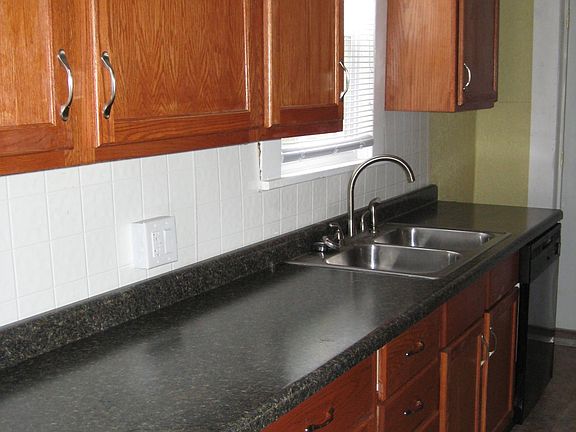 5th image of 2214 S 11th St