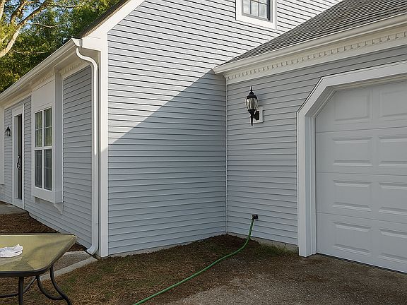 4th image of 732 Galahad Dr