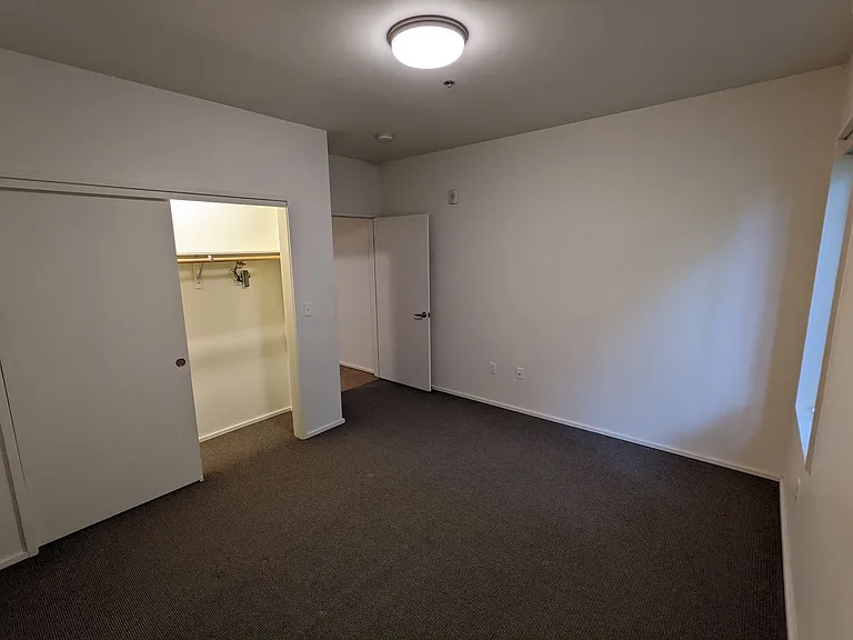 Viewpoint Terrace Apartments — Photo 139