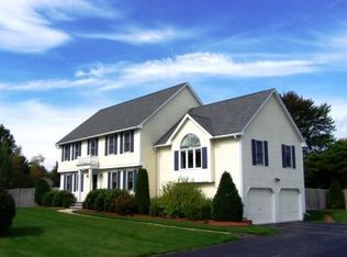 33 Noel Rd, Andover, MA 01810