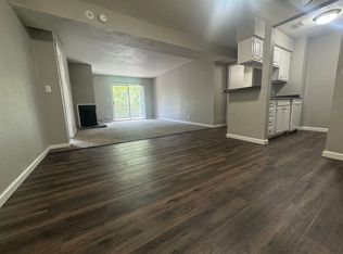 2421 E 55th Pl APT 40, Tulsa, OK 74105