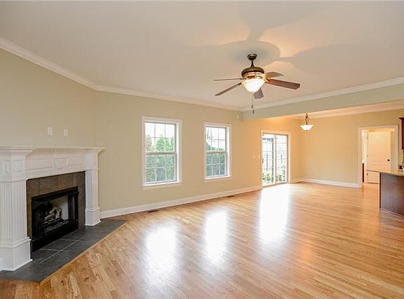 2nd image of 5209 Middlebury Dr