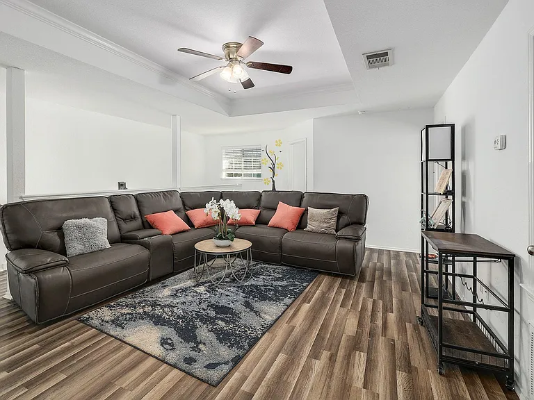 120 Mallard Ln — Photo 17