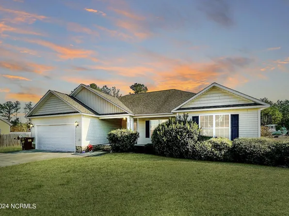 563 Cottonport Drive, Grimesland, NC 27837