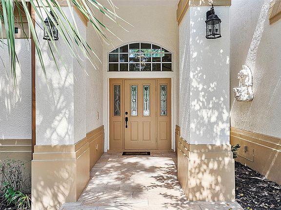 5th image of 7048 NW 62nd Terrace