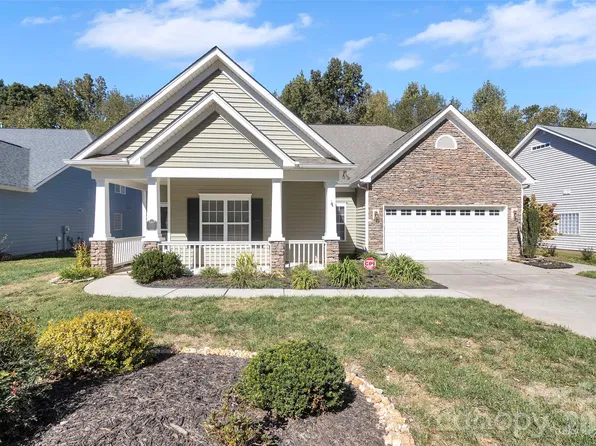 1240 Saint Johns Ave, Matthews, NC 28104