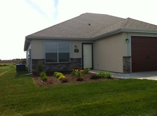 8022 SW 5th St, Blue Springs, MO 64014