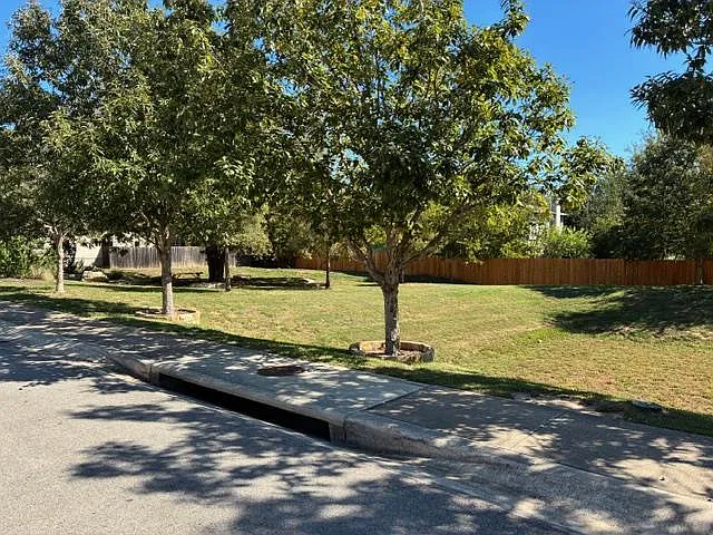 4 bed, 2.5 bath, 2944 sqft, $3,200 — Photo 3