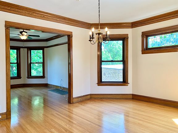2nd image of 5914 N Magnolia Ave