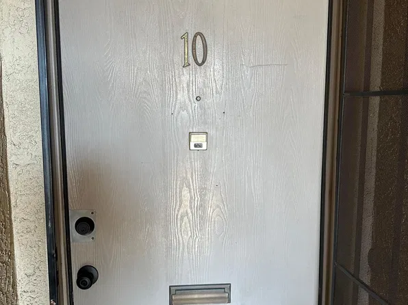 4849 W 120th St APT 10, Hawthorne, CA 90250