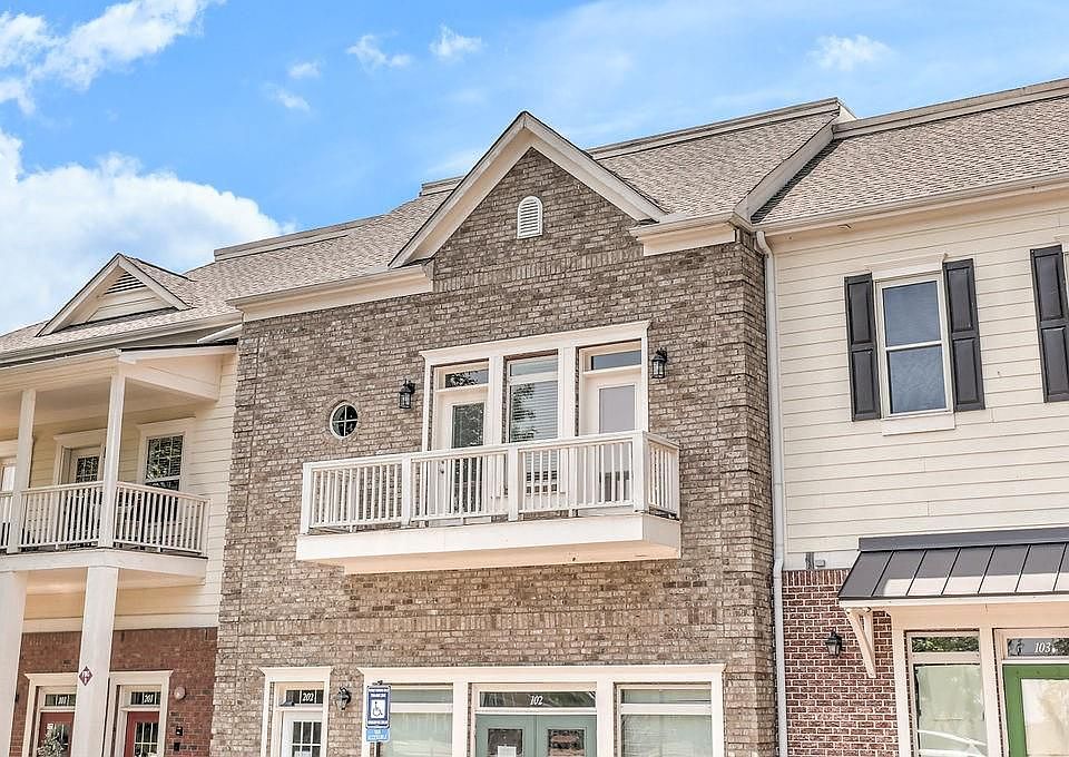 1st image of 1700 River Park Blvd Ste 202