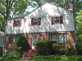 613 Sagamore Ave, Teaneck, NJ 07666