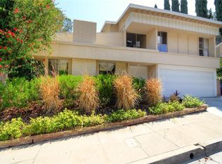 17160 Escalon Dr, Encino, CA 91436