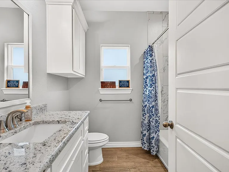 2445 Manuel Ln — Photo 39