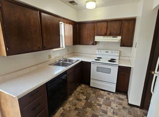155 Elm St, New Martinsville, WV 26155