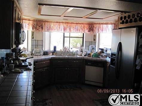 5th image of 11568 Redwood Ave