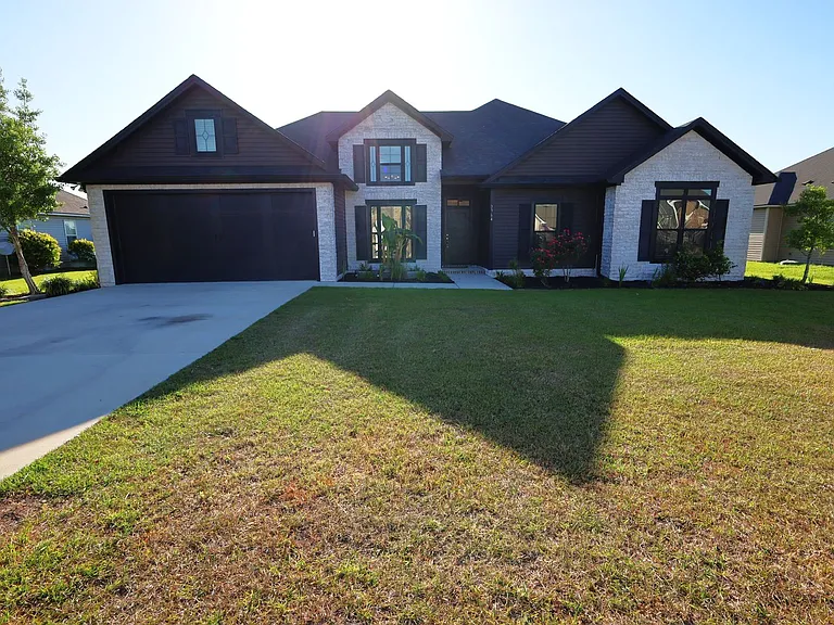 3964 Crusader Ct — Photo 1