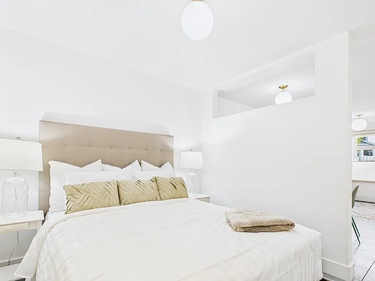 230 Wilson St #5 — Photo 11