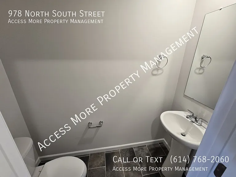 978 N South St — Photo 6