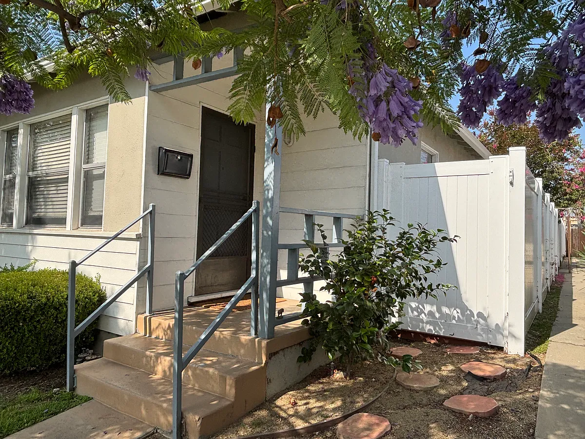 Building Photo - 2471 N Brighton St