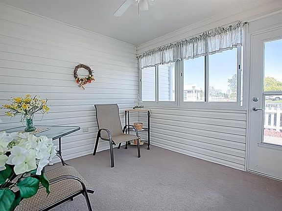 3rd image of 1542 Lozano Ave