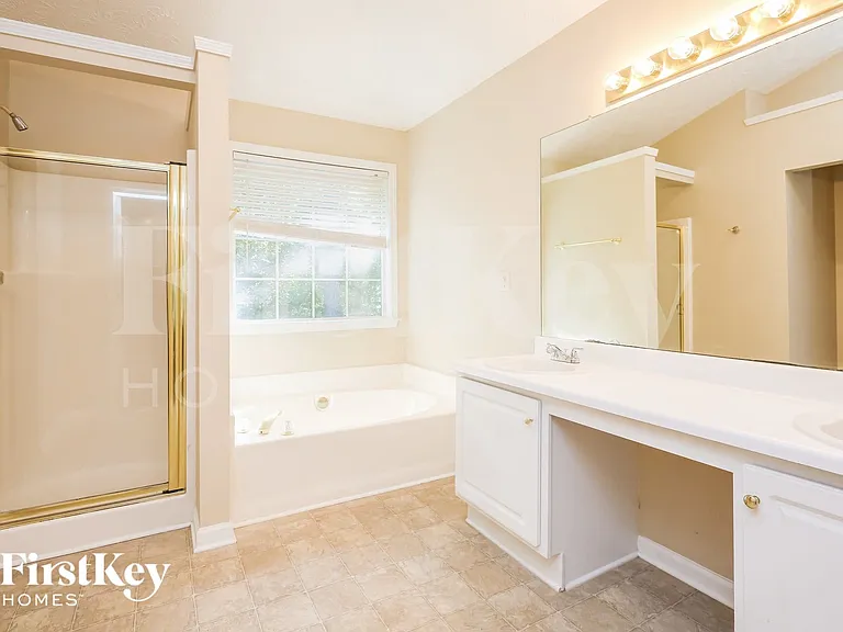 3710 Wake Robin Way — Photo 10