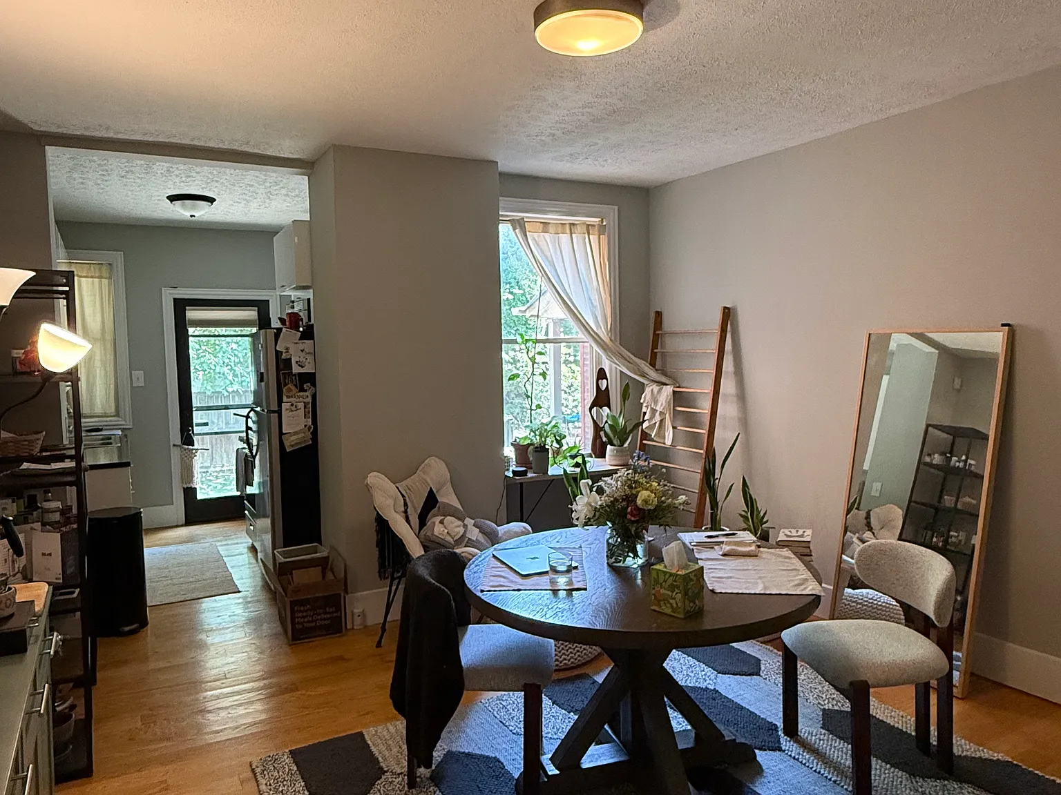 2 bed, 1100 sqft, $1,750 — Photo 3