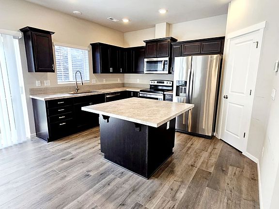 5th image of 6492 Yorktown Pl NE