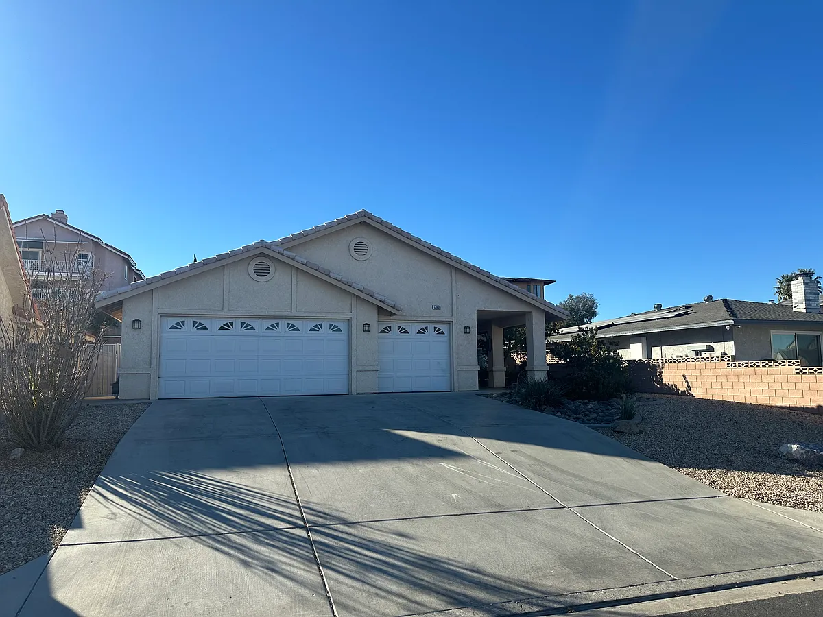 Building Photo - 13630 Chinquapin Dr