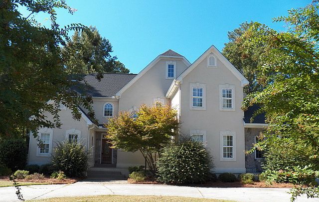 1st image of 1107 W Hill Dr