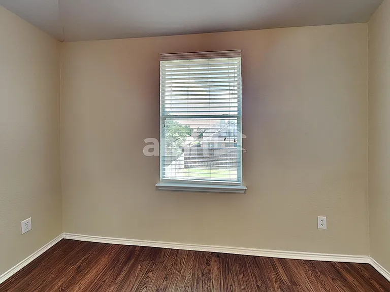 5009 Blackwood Dr — Photo 17