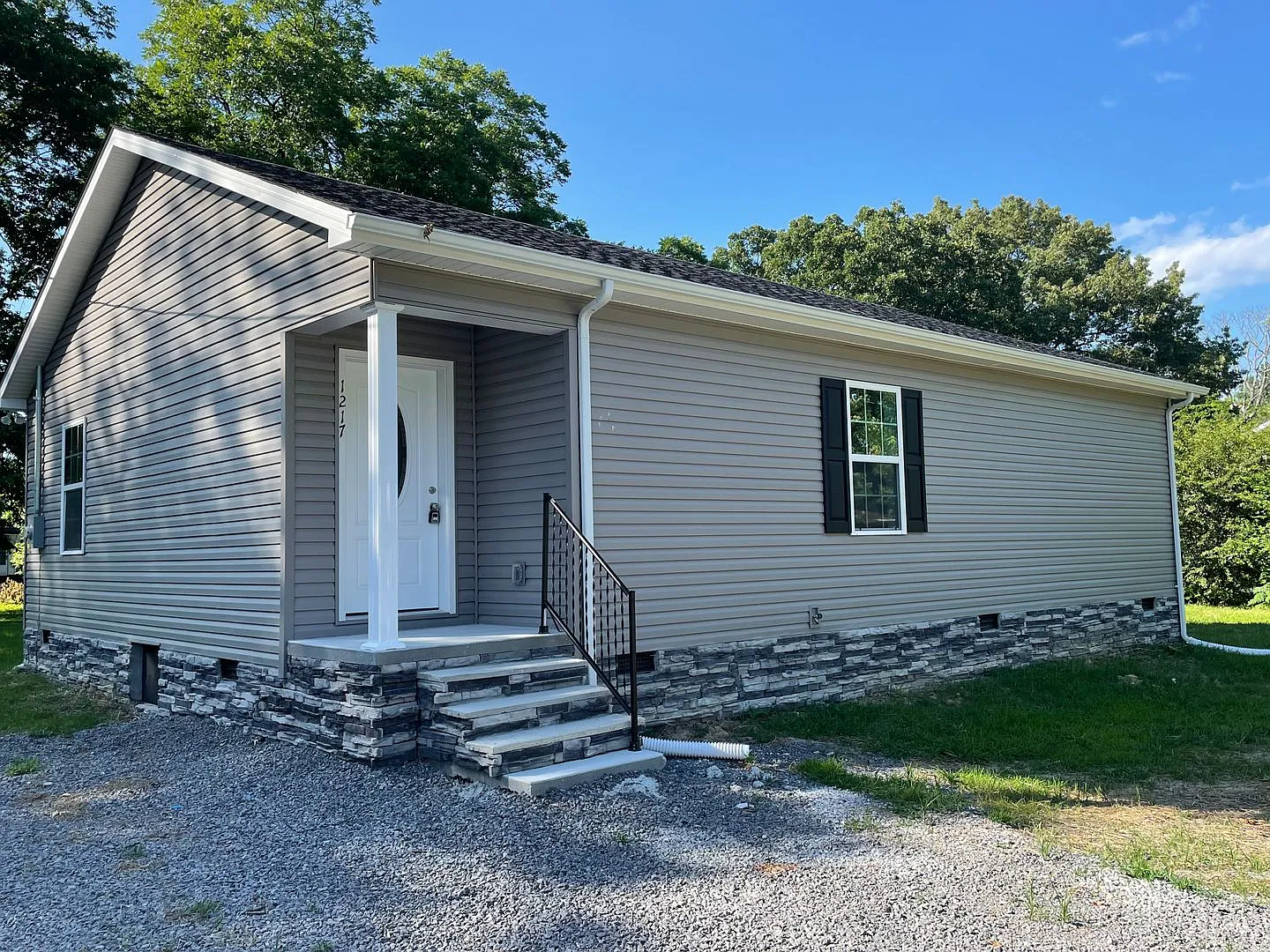 Adorable 3 Bedroom Home in Tullahoma... — Photo 2