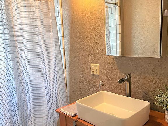 3rd image of 215 E H St