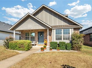 3706 SW Gibson Ave, Bentonville, AR 72712